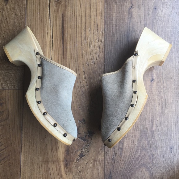 Xhilaration Shoes - Neutral Clogs